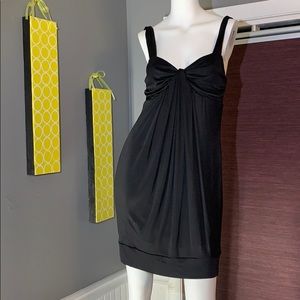 Caché- Little black dress! 🔥 HOT 🔥 size:M 💚